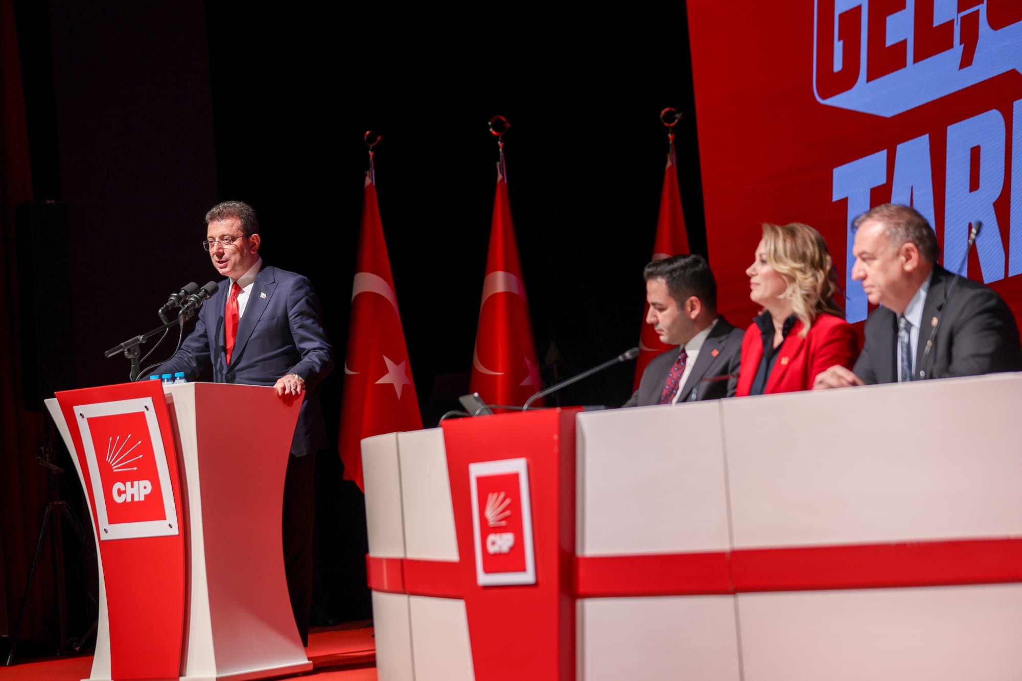 Ekrem İmamoğlu : Bu yolda hep beraber koşacağız!